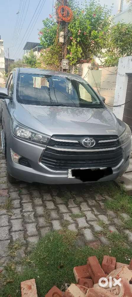 Toyota Innova Crysta 2017 Diesel 125000 Km Driven