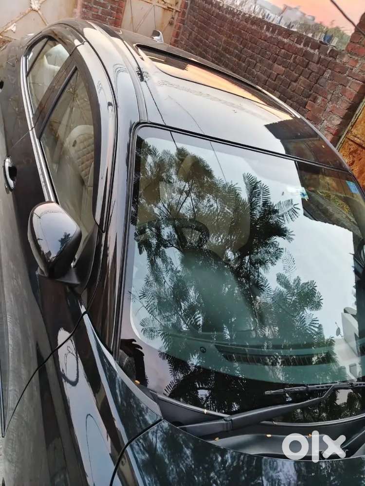 Maruti Suzuki Dzire 2025 Showroom Condition