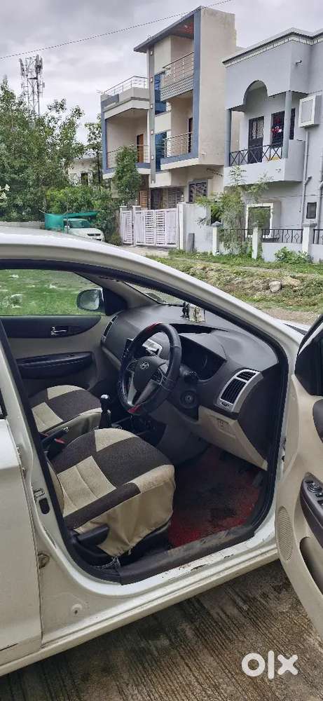 Hyundai I20 1.2 Sportz 2011(negotiable)