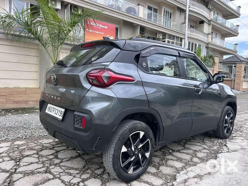 Tata Punch 1.2 Revotron Creative Ira Dual Tone, 2024, Petrol