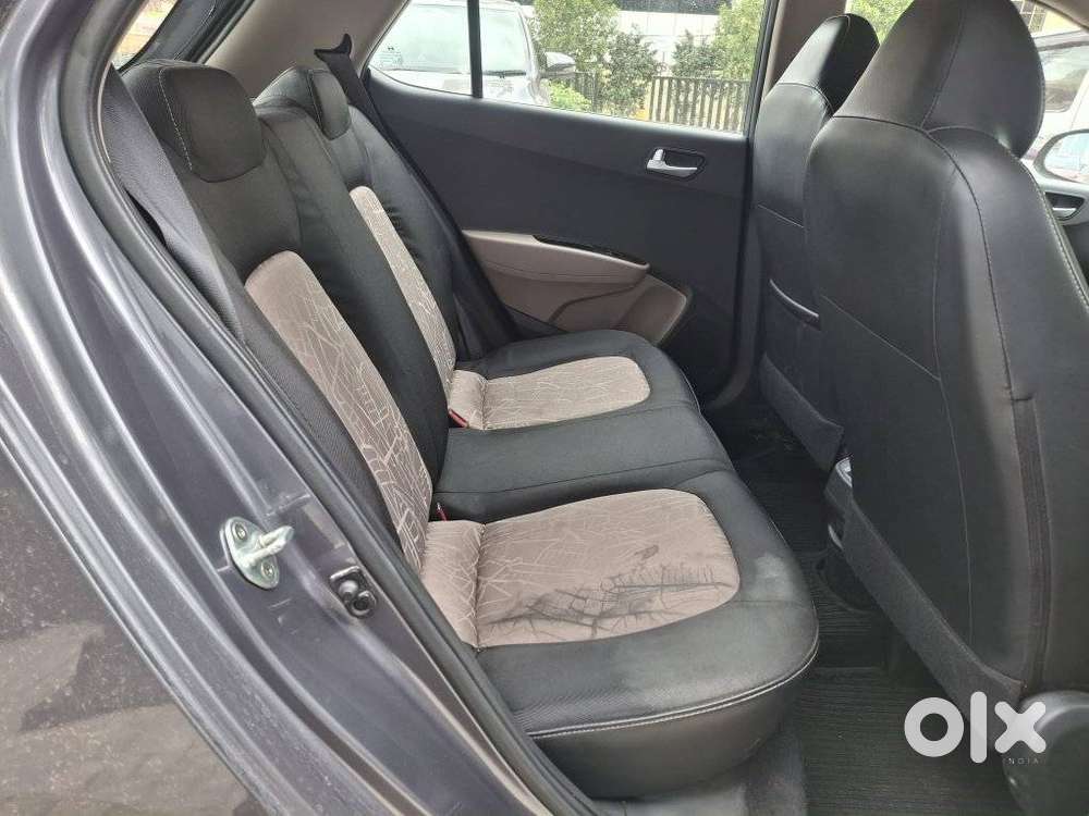 Hyundai Grand I10 Sportz, 2016, Petrol
