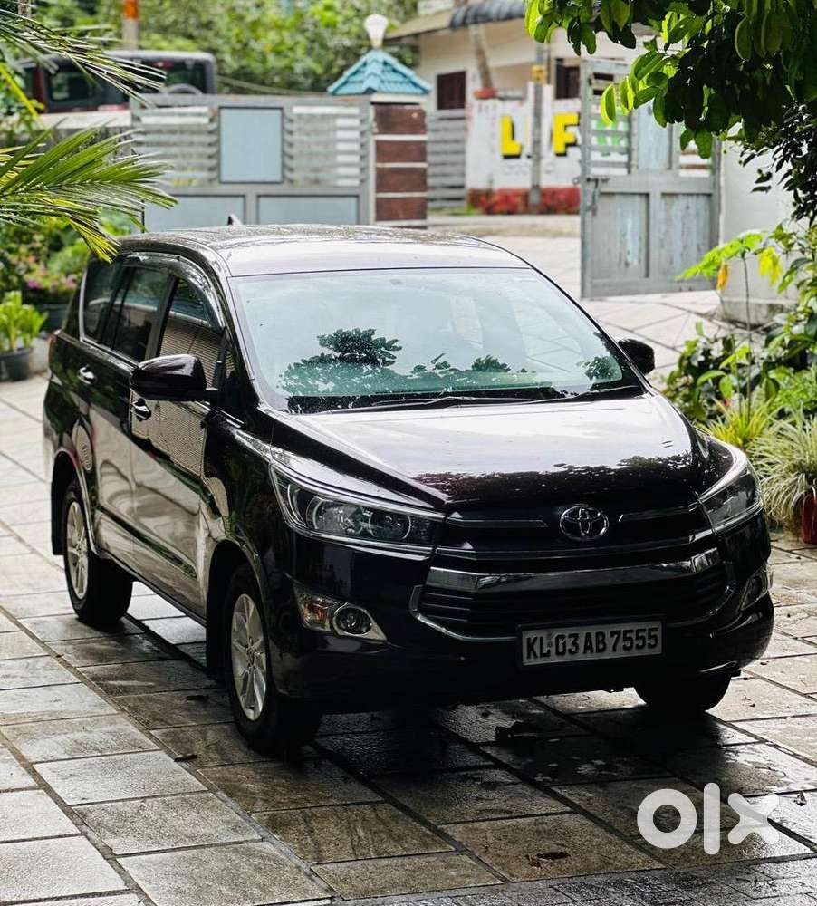 Toyota Innova Crysta 2.8 Gx At, 2017, Diesel