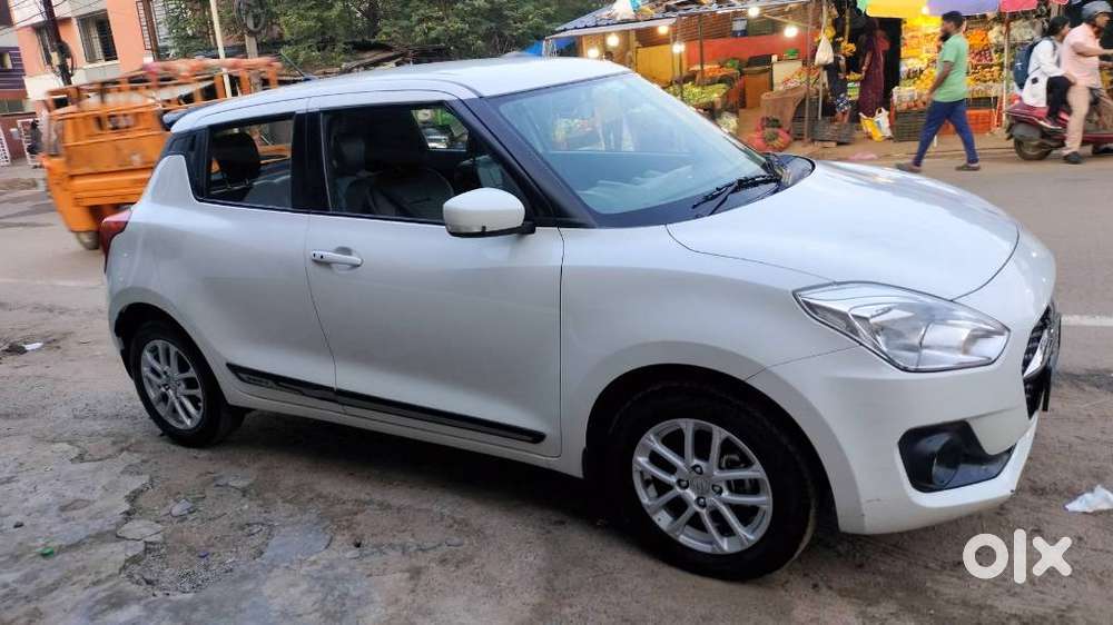 Maruti Suzuki Swift Zxi Plus, 2022, Petrol