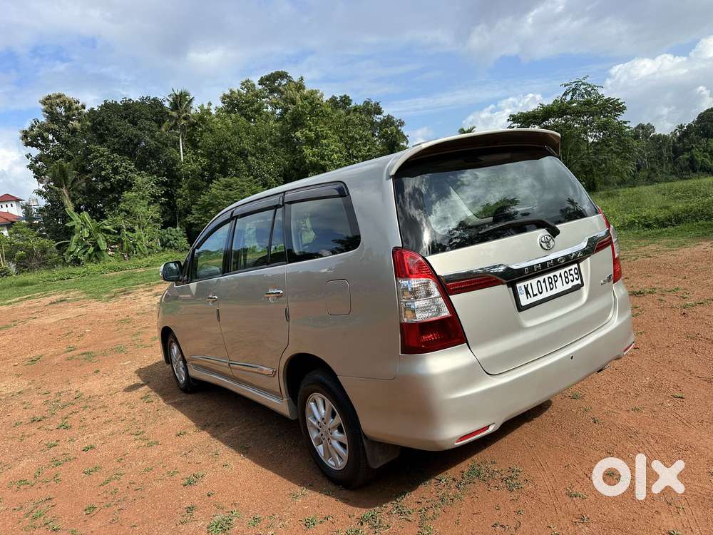 Toyota Innova 2.5 Vx 7 Str Bs-iii, 2014, Diesel