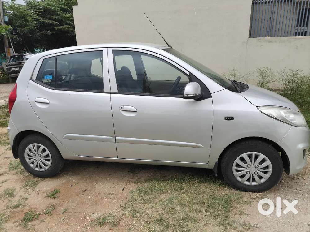 Hyundai I10 Sportz Automatic  2013  48,000 Km  Excellent Condition