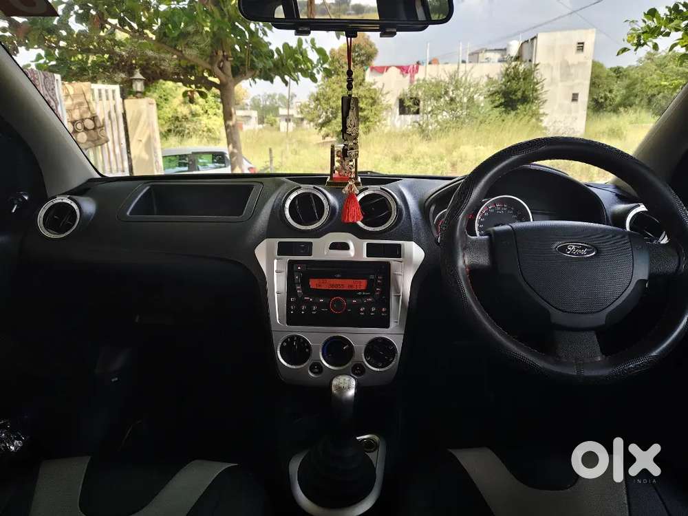 Ford Figo Petrol Zxi