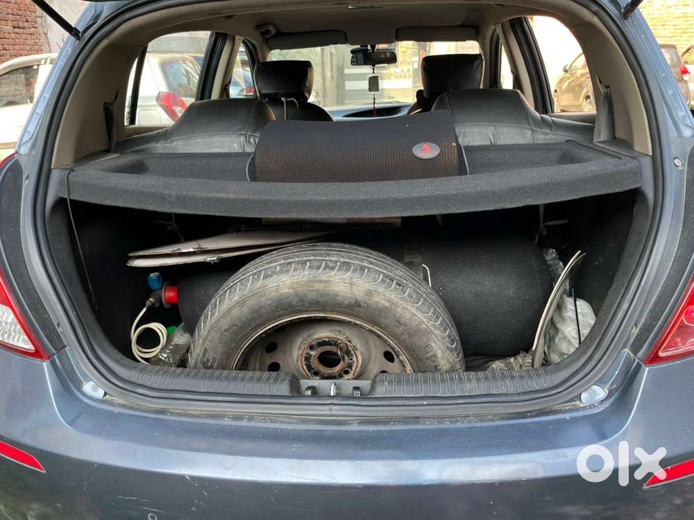 Well Maintained Hyundai I20 2012(november) Car. Excellent Milage