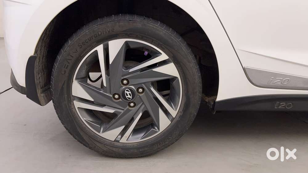 Hyundai New I20 1.0 Asta (o) Turbo Dct, 2023, Petrol