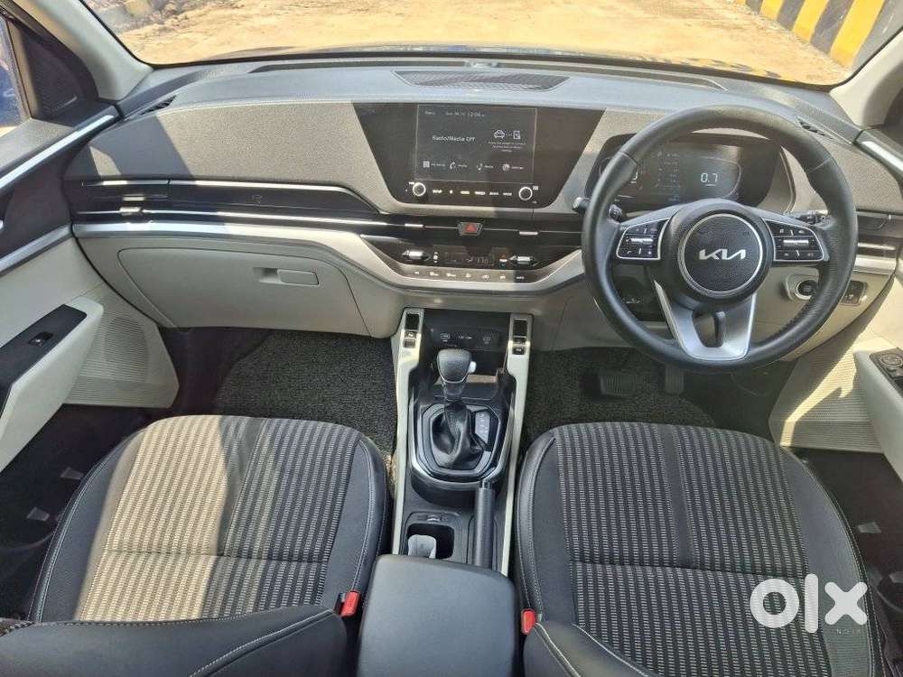 Kia Carens 1.4 Prestige 7 Str, 2022, Petrol