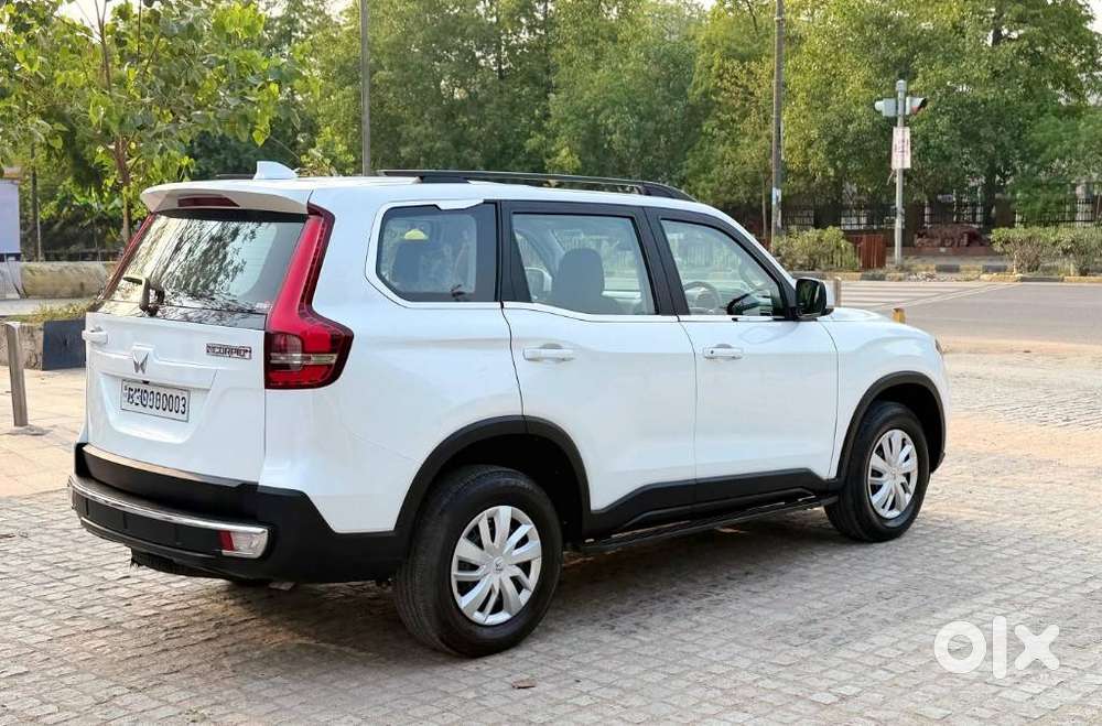 Mahindra Scorpio N Z4 Petrol Mt 7 Str (e), 2026, Petrol