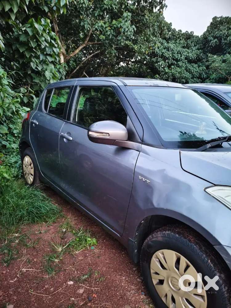 2nd Maruti Swift 2013 Petrol Manual