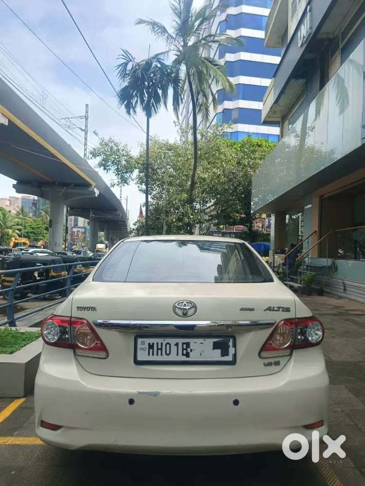 Toyota Corolla Altis Push Button Start Top End