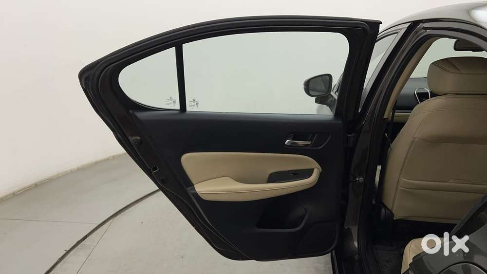 Honda City 1.5 Zx I-vtec Mt, 2021, Petrol