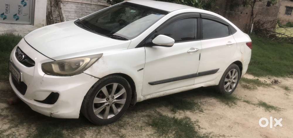 Hyundai Fluidic Verna 2011
