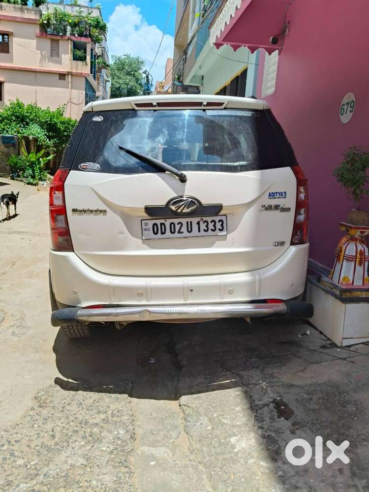 Mahindra Xuv 500 W8. Registration 2015.