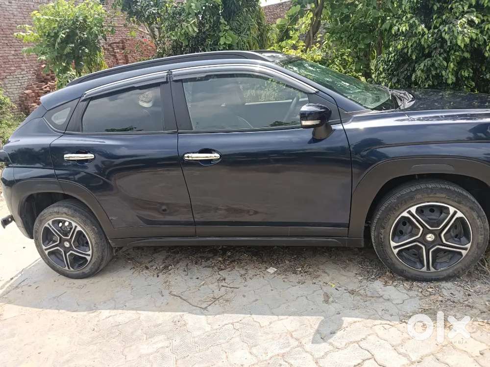 Maruti Suzuki Fronx 2023 Petrol Manual