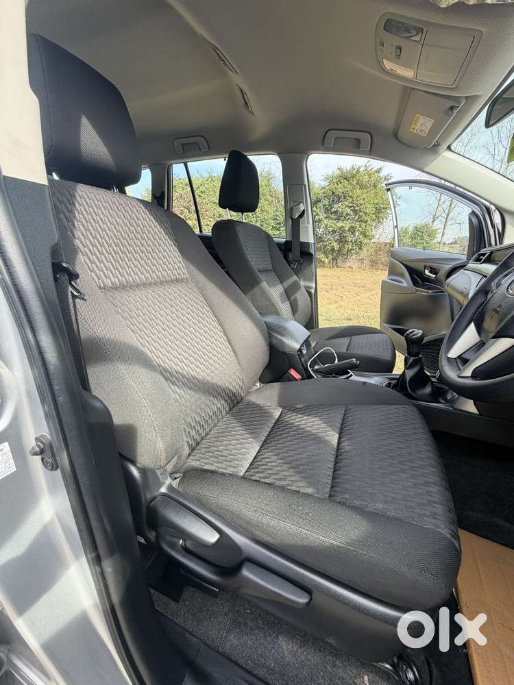 Toyota Innova Crysta [2020-ongoing] 2.4 Gx 7 Str, 2022, Diesel