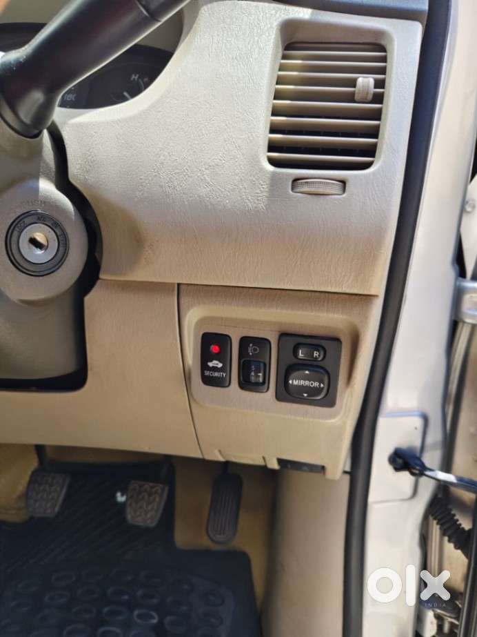 Toyota Innova 2.5 G (diesel) 8 Seater, 2012, Diesel