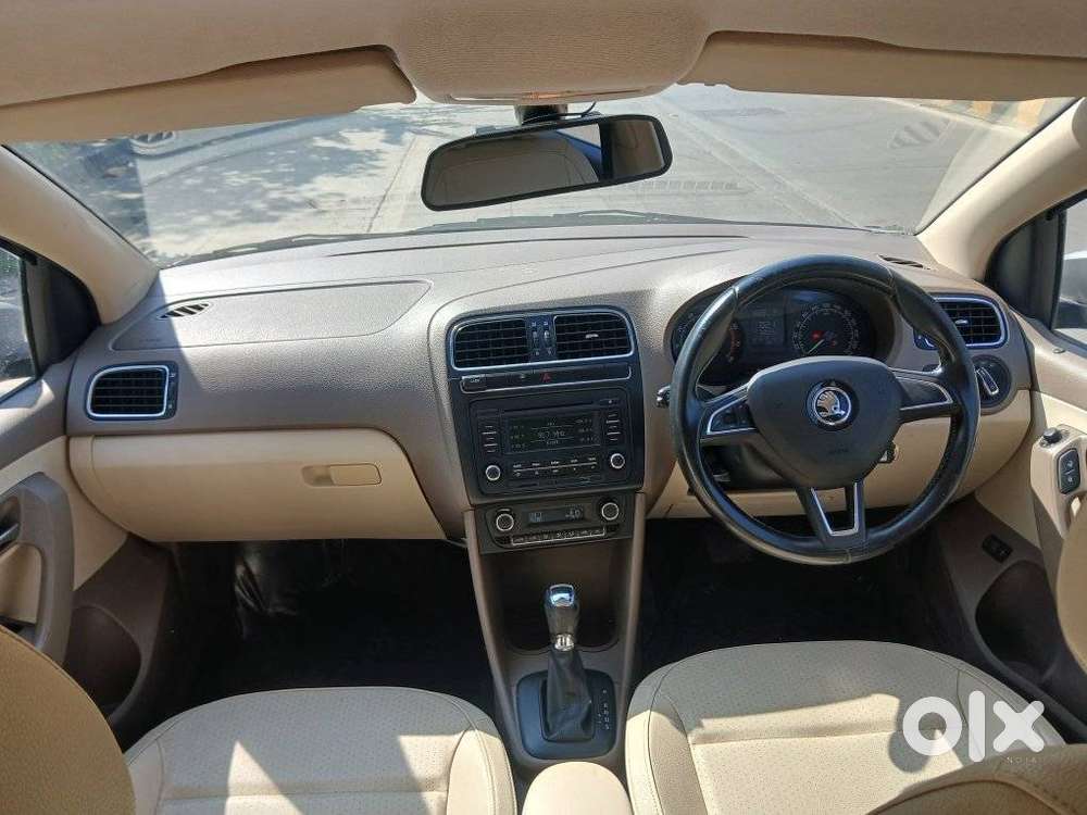 Skoda Rapid Elegance 1.6 Mpfi At, 2017, Petrol