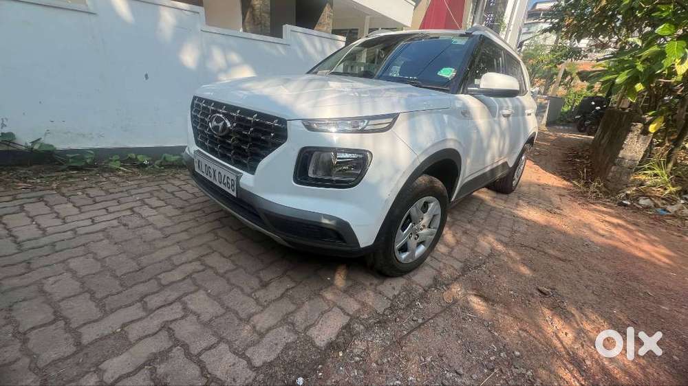 2020 Hyundai Venue (manual) – Direct Sale By Owner