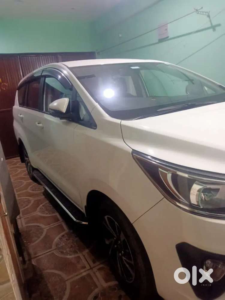 Toyota Innova Crysta Diesel 2022
