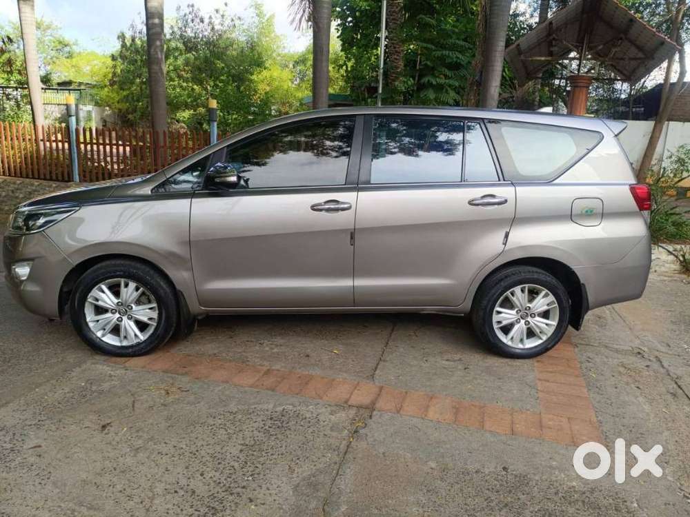 Toyota Innova Crysta 2.8z Automatic, 2016, Diesel