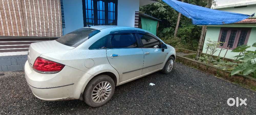 Fiat Linea Emotion Diesel 2013