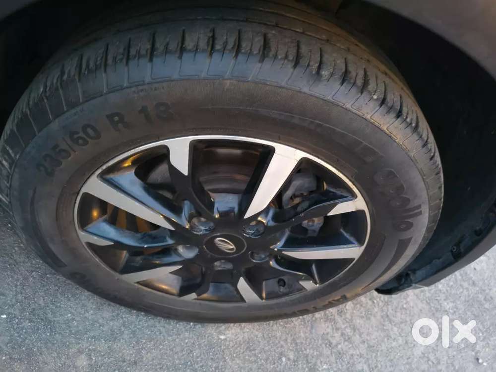 Mahindra Xuv500 2020 W11