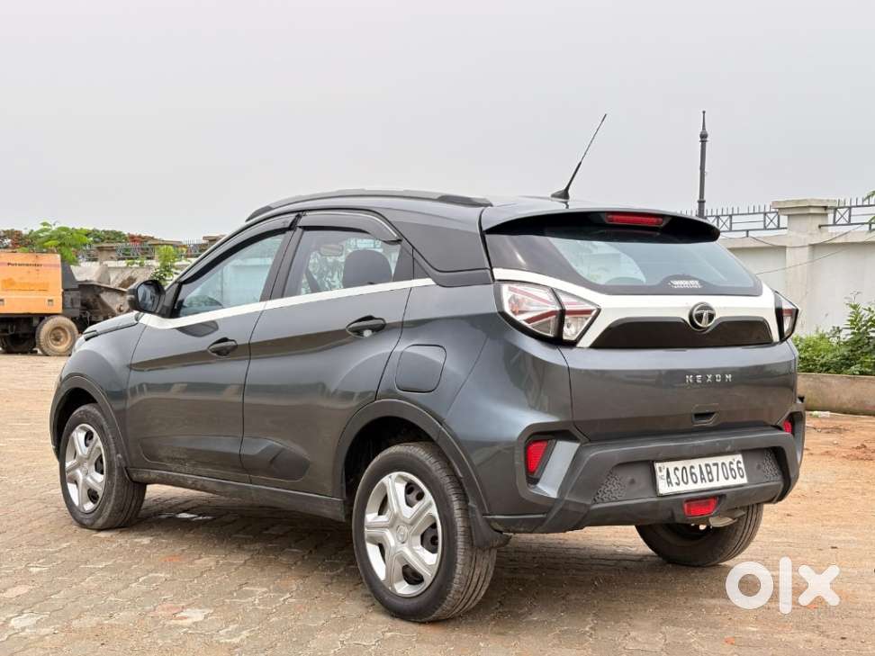 Tata Nexon 1.2 Revotron Xm (s), 2020, Petrol
