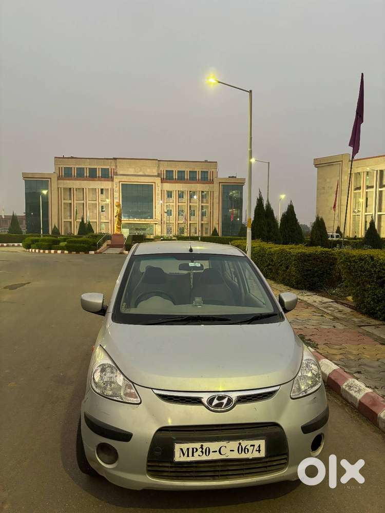 Hyundai I10 Magna - 2009 (petrol) - 33,000 Kms Only