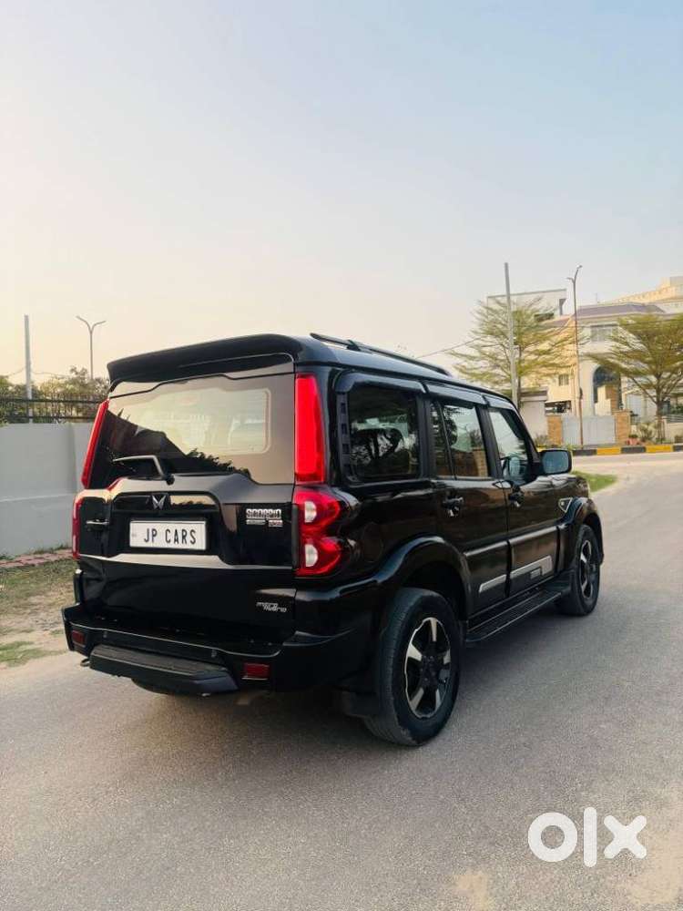 Mahindra Scorpio Classic 2.2 S 11 Mt 7 Str, 2023, Diesel