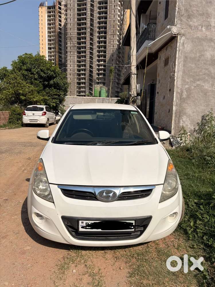 Hyundai I20 Sportz 2011
