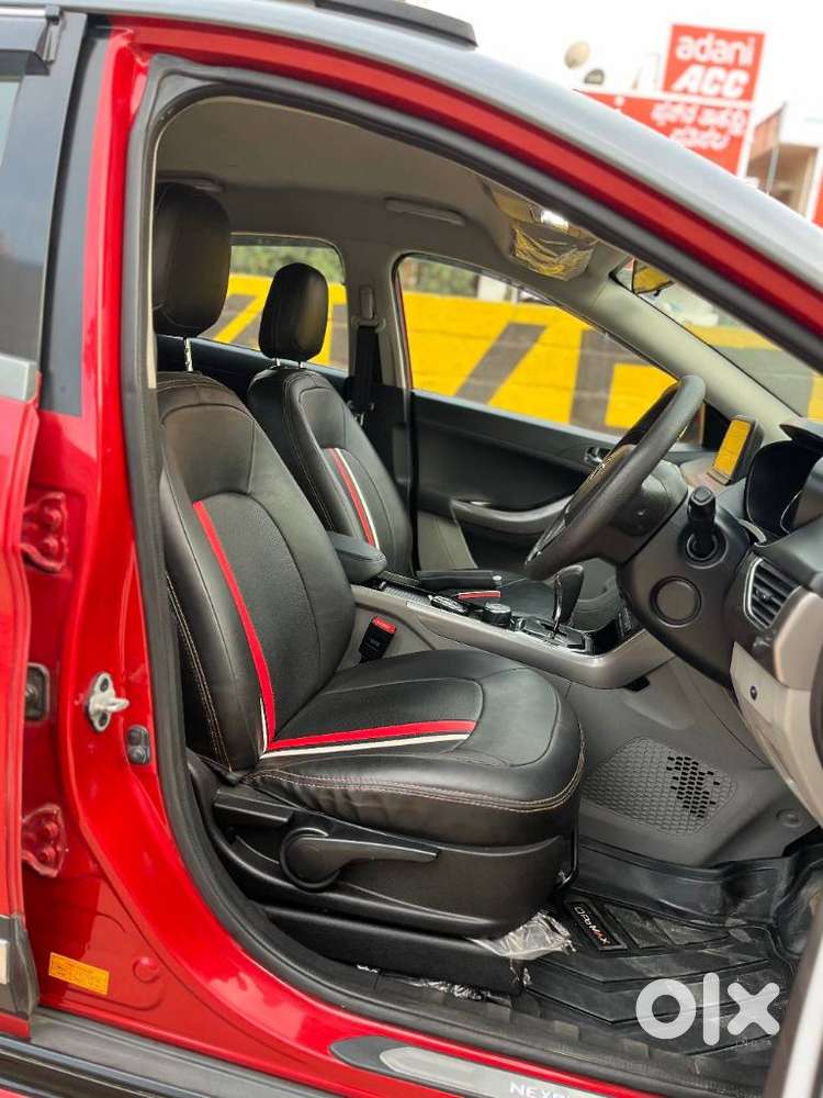 Tata Nexon 1.2 Revotron Xza Plus Dualtone, 2018, Petrol