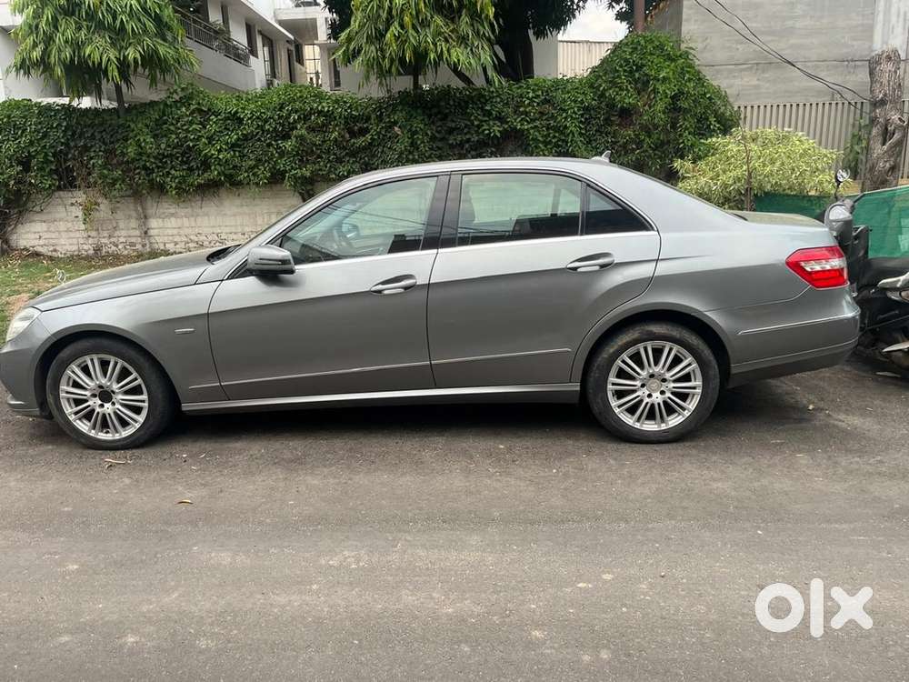Mercedes-benz E 200 Petrol 2011