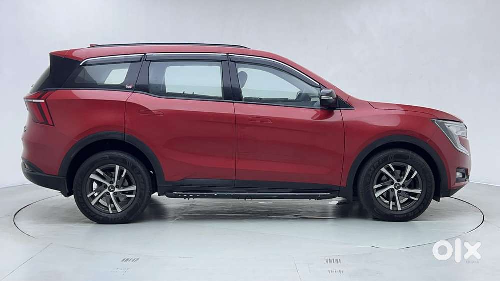 Mahindra Xuv700 2.0 Ax 5 Petrol At Str, 2022, Petrol