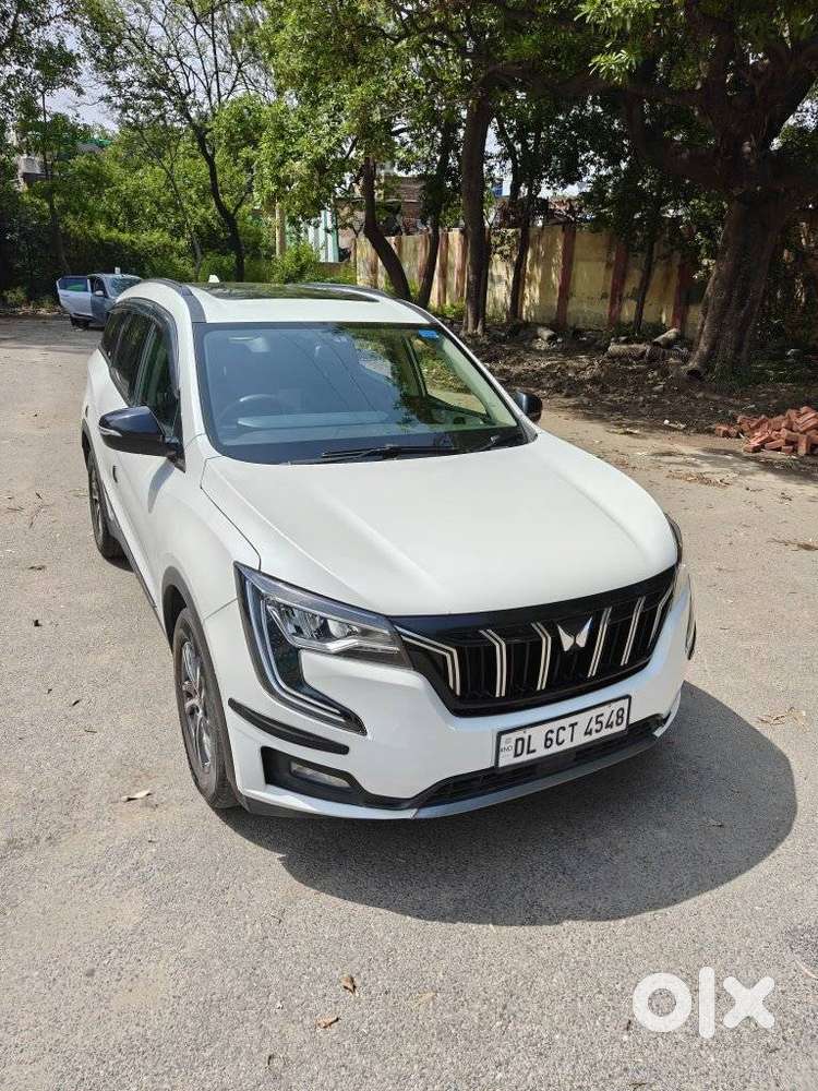 Mahindra Xuv700 2.0 Ax 5 Petrol Mt Str, 2023, Petrol