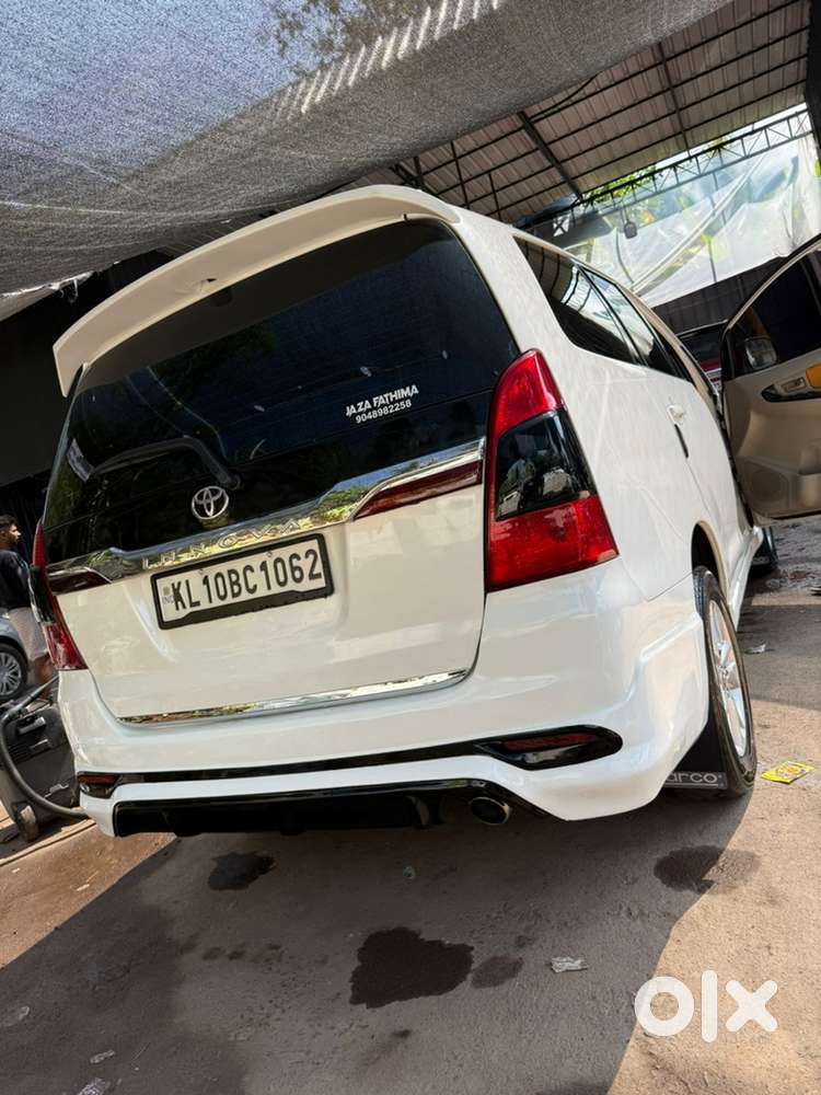 Toyota Innova 2012 Diesel Well Maintained