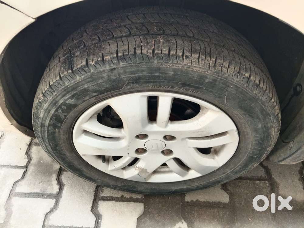 Maruti Suzuki Dzire 1.2 Zxi, 2013, Petrol