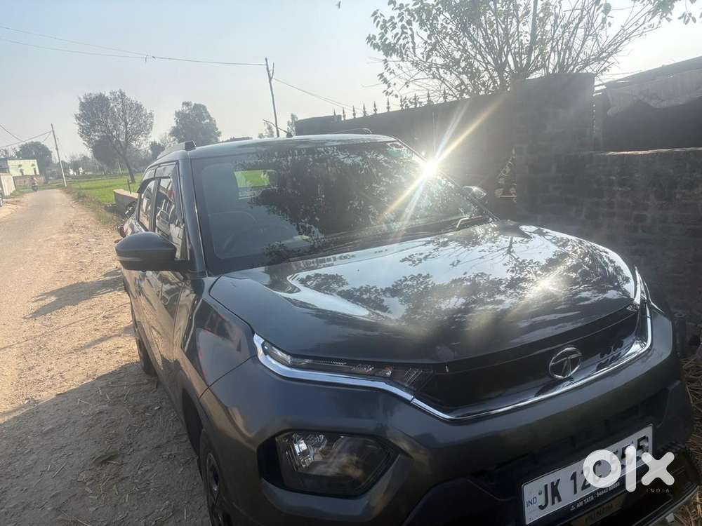 Tata Punch 2023 Petrol 400000 Km Driven