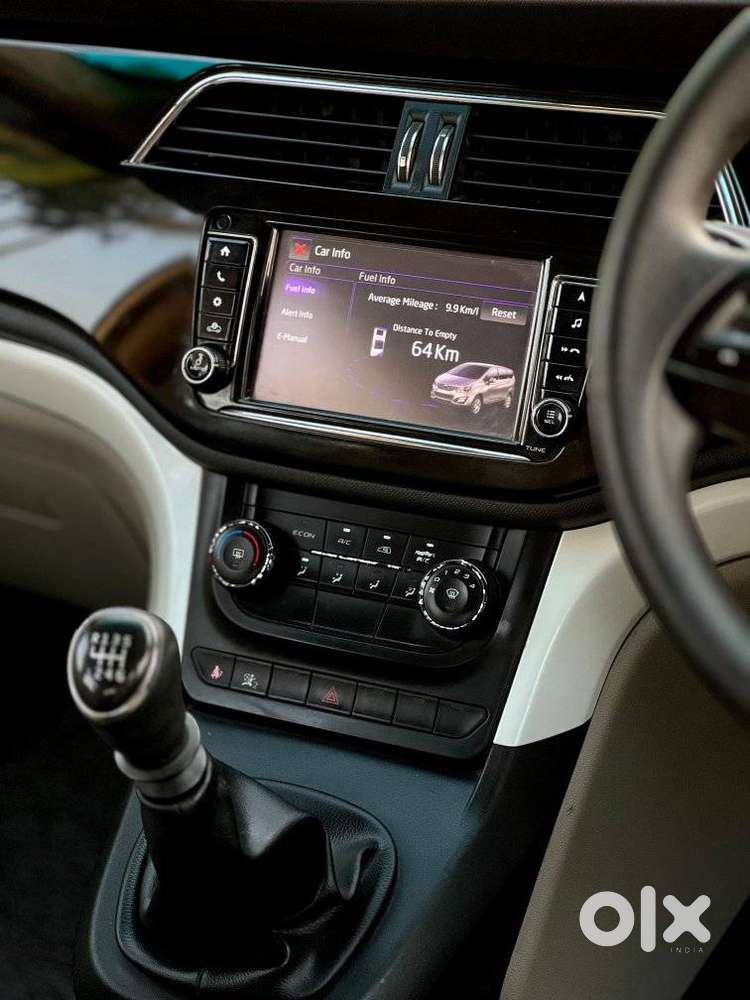 Mahindra Marazzo M6 8str, 2019, Diesel