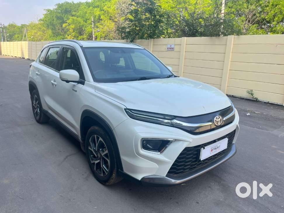 Toyota Urban Cruiser Hyryder 1.5 V Hybrid, 2023, Petrol