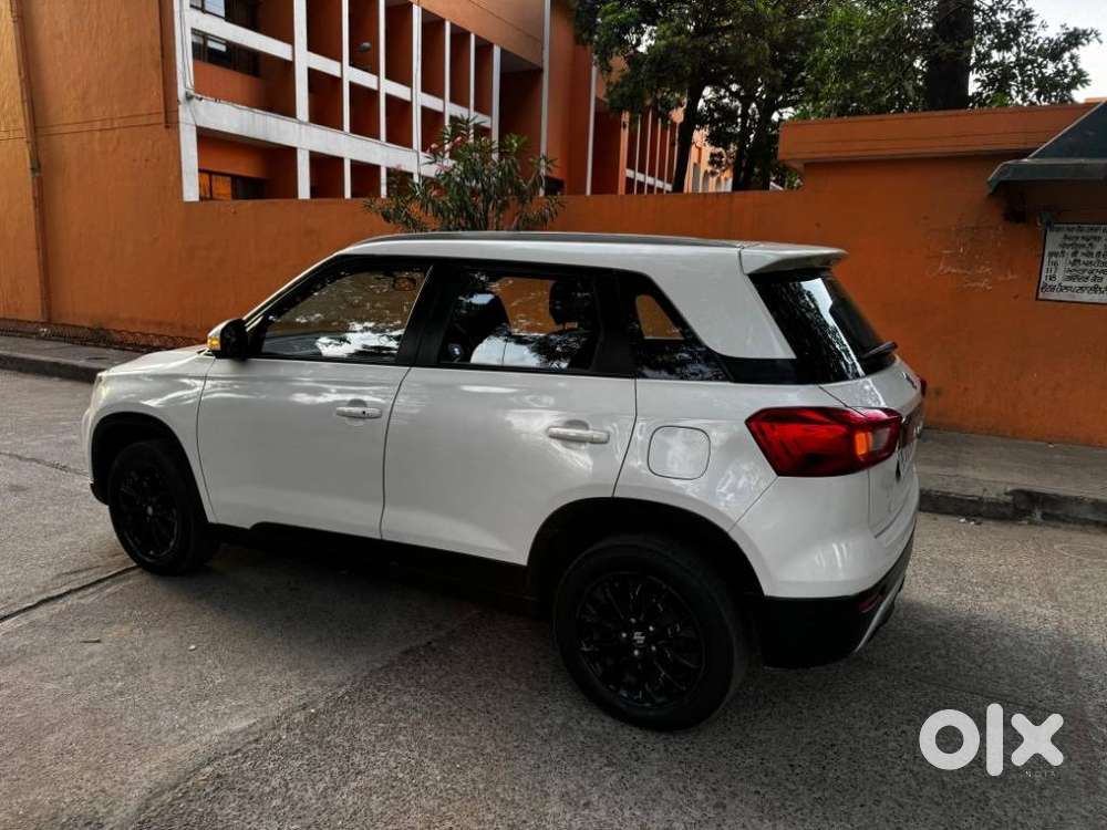 Maruti Suzuki Brezza 1.5 Zxi Smart Hybrid, 2021, Petrol