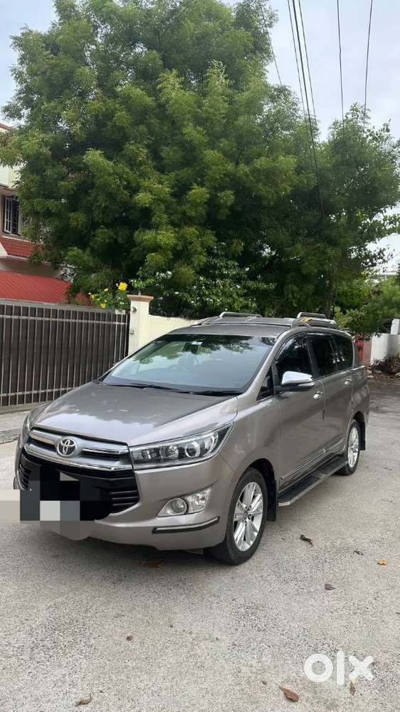 Toyota Innova Crysta 2.8z Automatic, 2016, Diesel