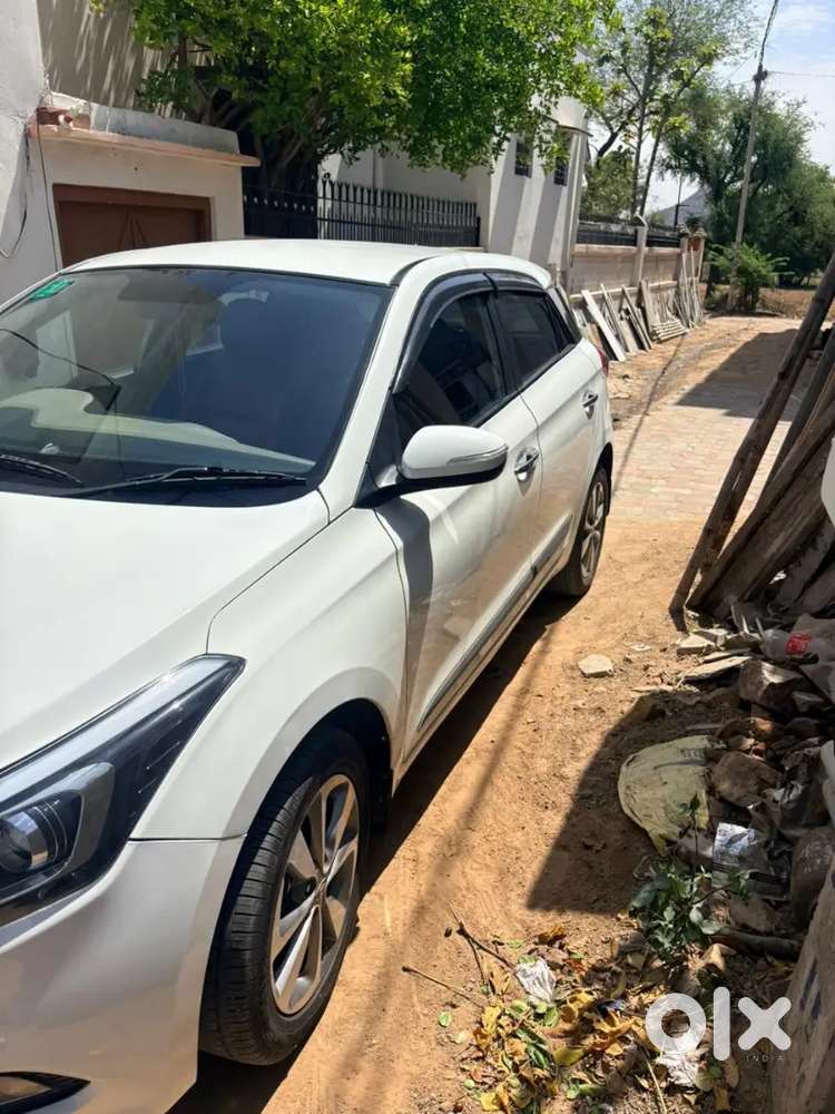 Hyundai I20 2018 Diesel Well Maintained Top Model Push Button Start