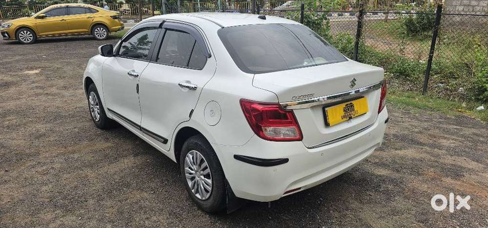 Maruti Suzuki Dzire 1.2 Vxi, 2023, Petrol
