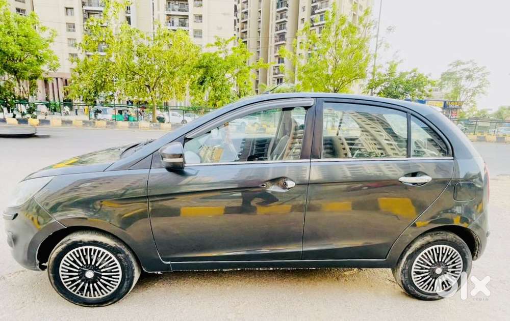 Tata Bolt Revotron Xt, 2016, Petrol