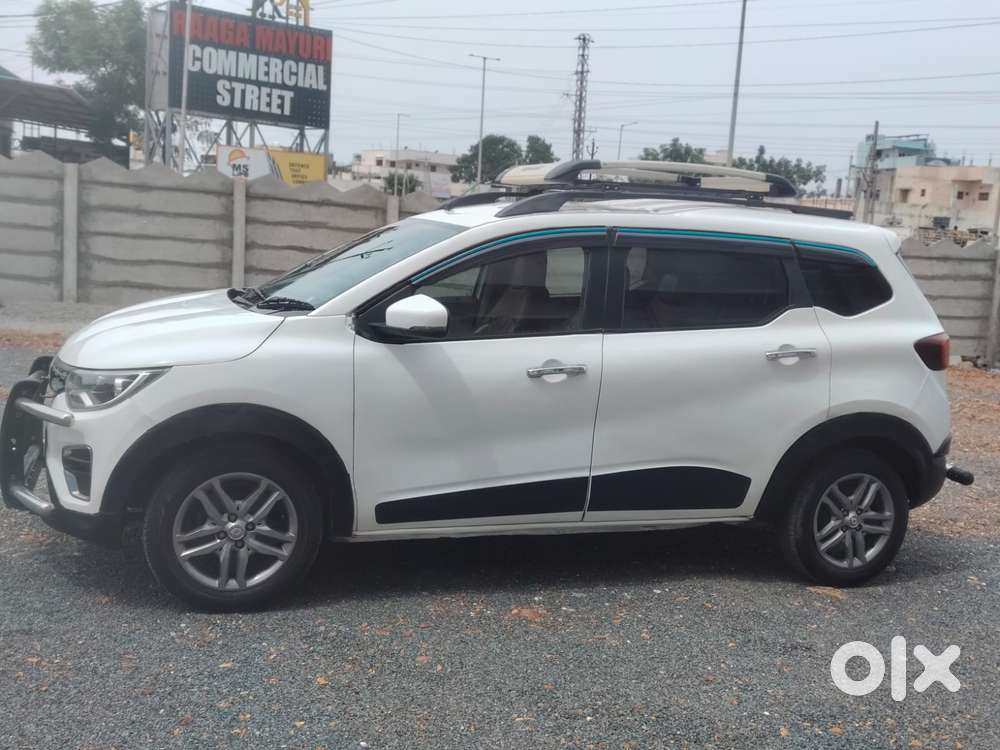 Renault Triber Rxz, 2023, Petrol