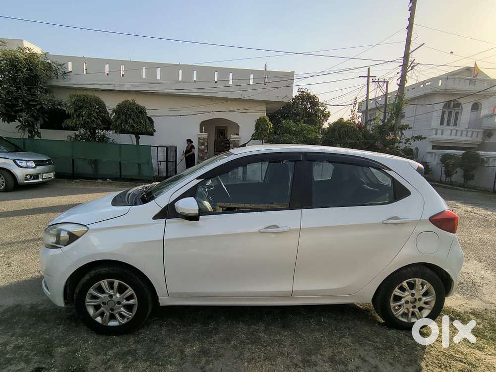 Tata Tiago 1.2 Revotron Xz, 2016, Petrol