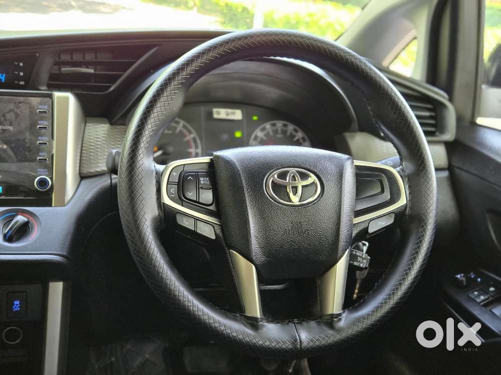 Toyota Innova Crysta [2020-ongoing] 2.7 Gx At 7 Str, 2021, Petrol