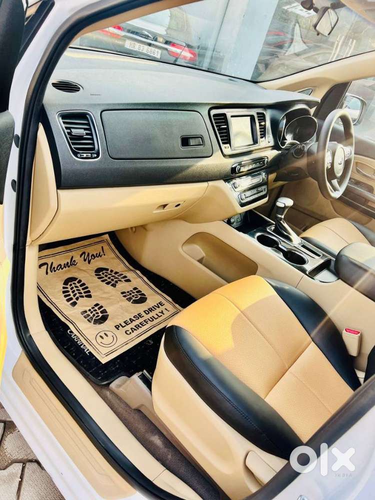 Kia Carnival Premium, 2021, Diesel